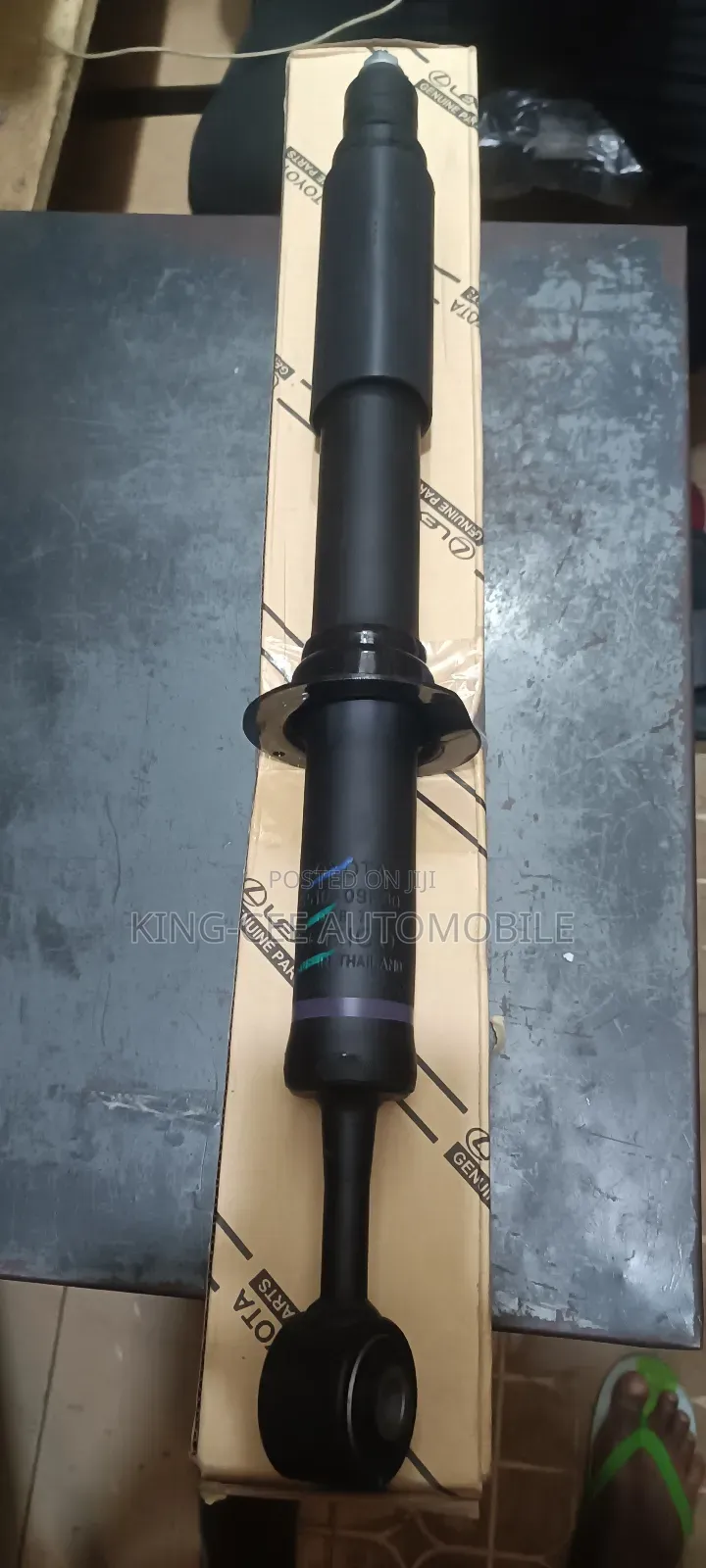Front Shock Absorber Toyota 4runner, Prado, Hilux,Tacoma