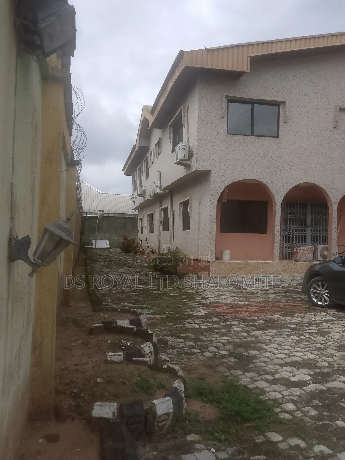 6bdrm Duplex in Benin City for sale