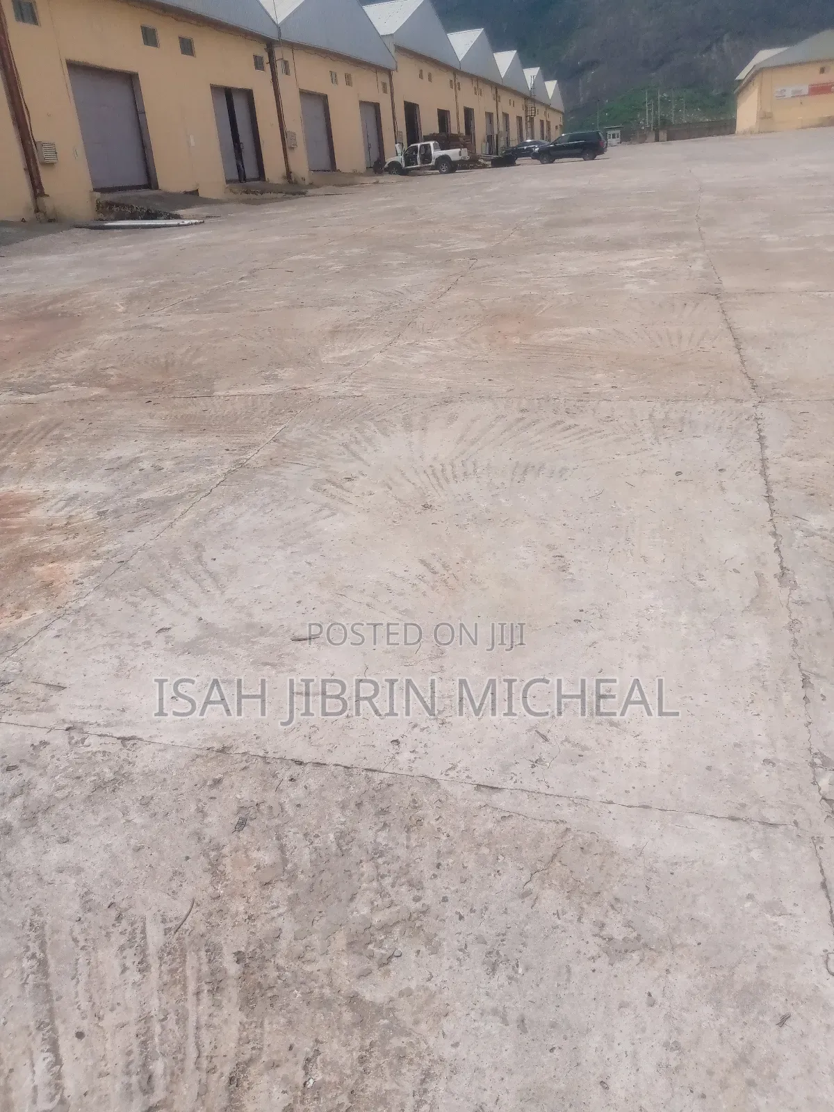 Standard Concrete Warehouse for Rent