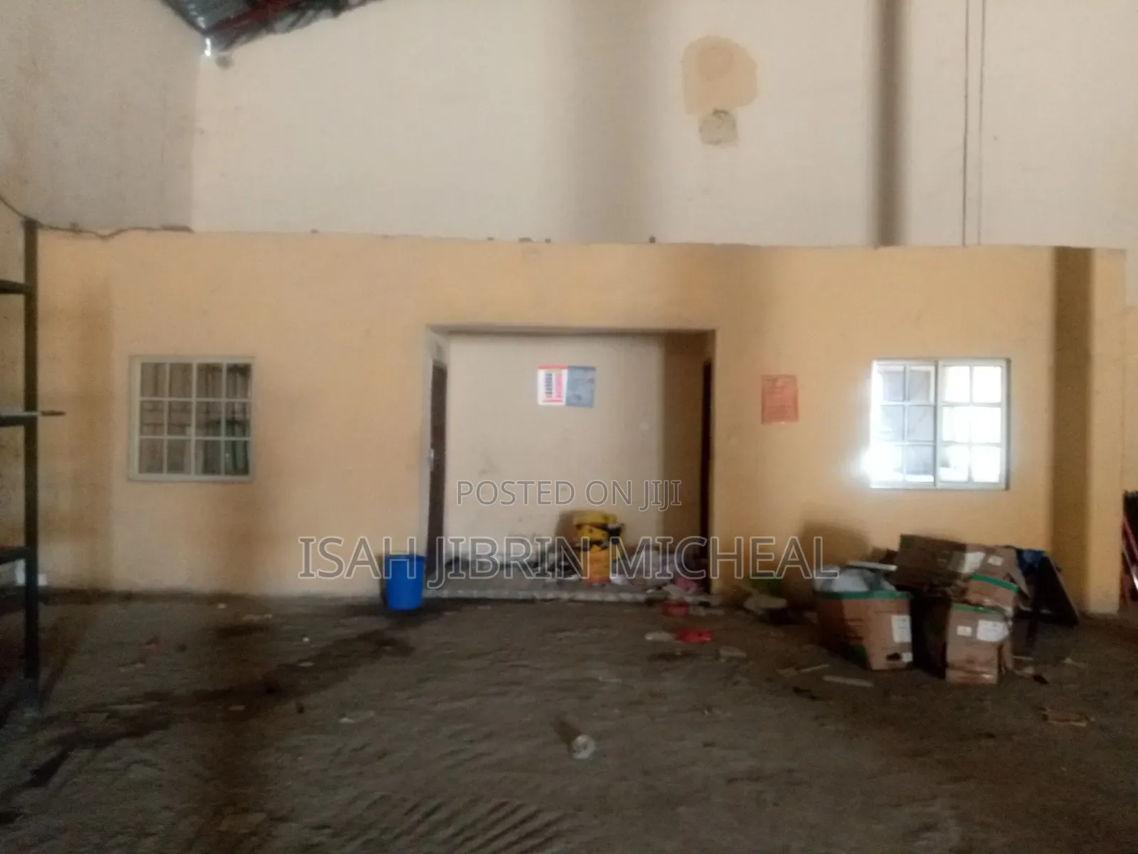 Standard Concrete Warehouse for Rent