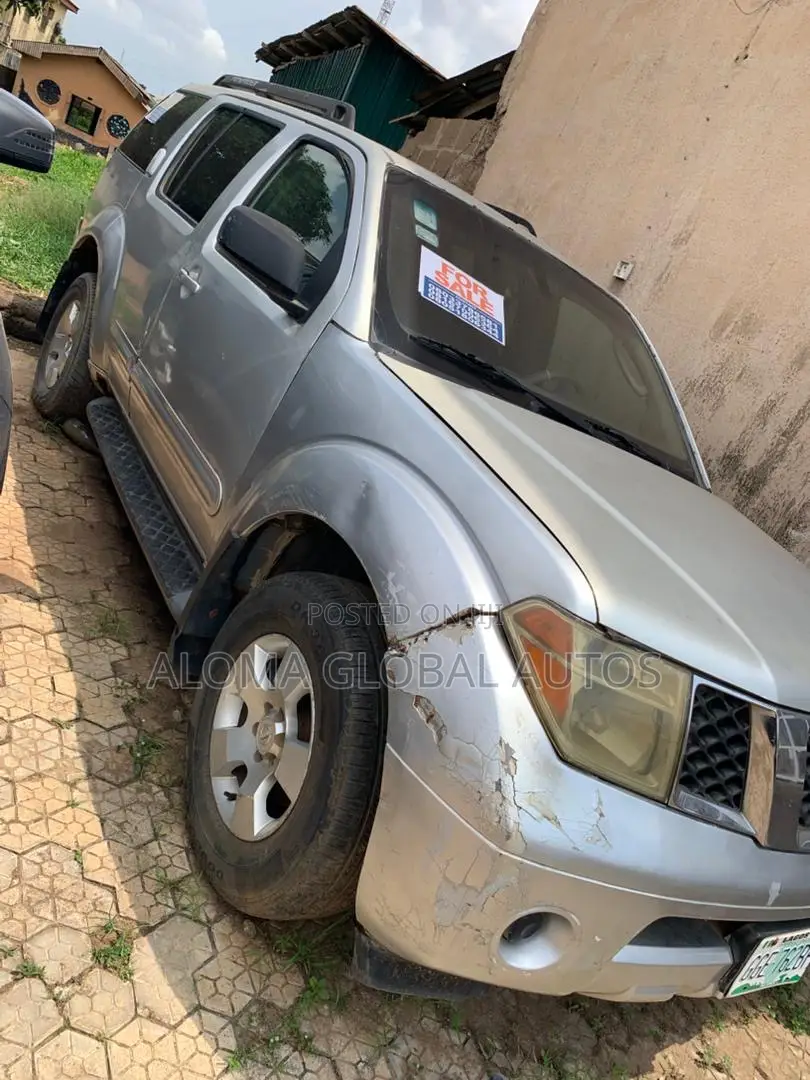 Nissan Pathfinder 2007 Silver