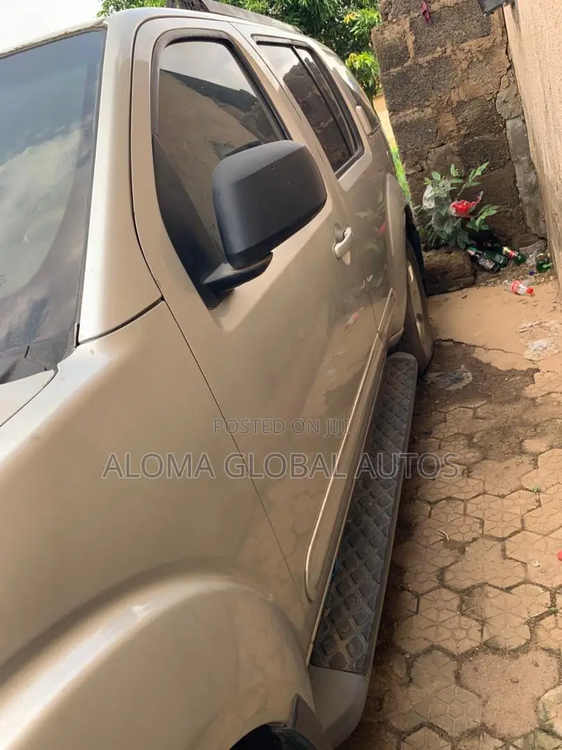 Nissan Pathfinder 2007 Silver