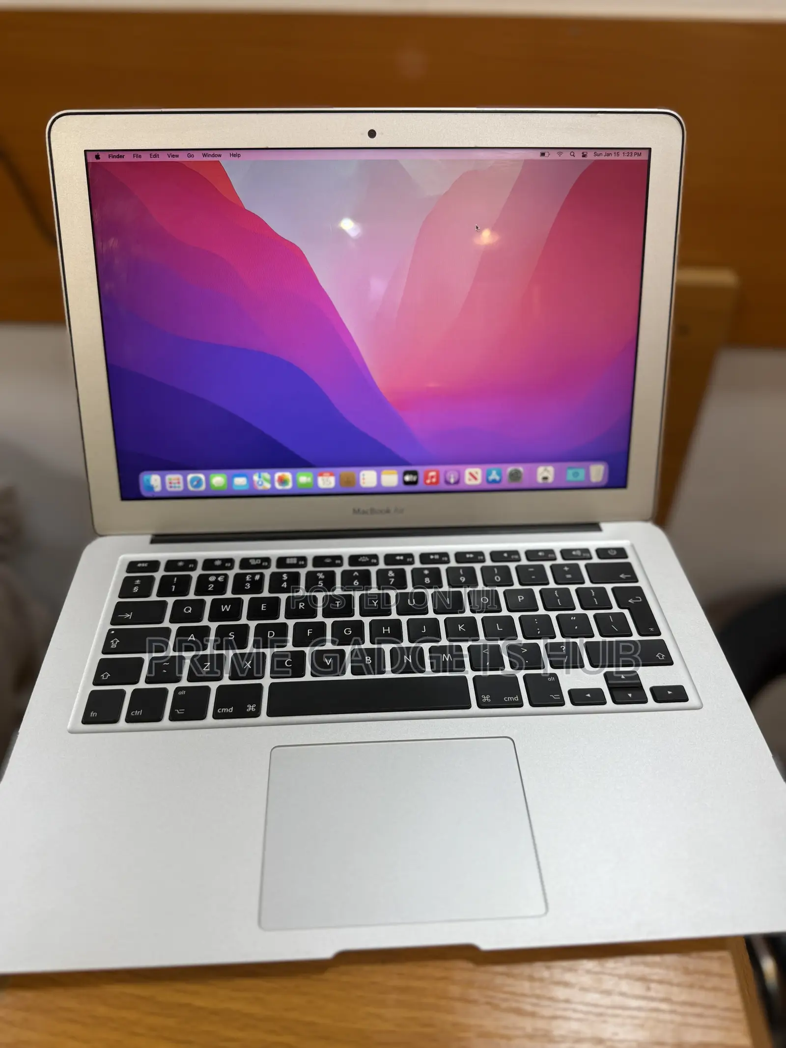 Laptop Apple MacBook Air 2017 8GB Intel Core i5 SSHD (Hybrid) 256GB