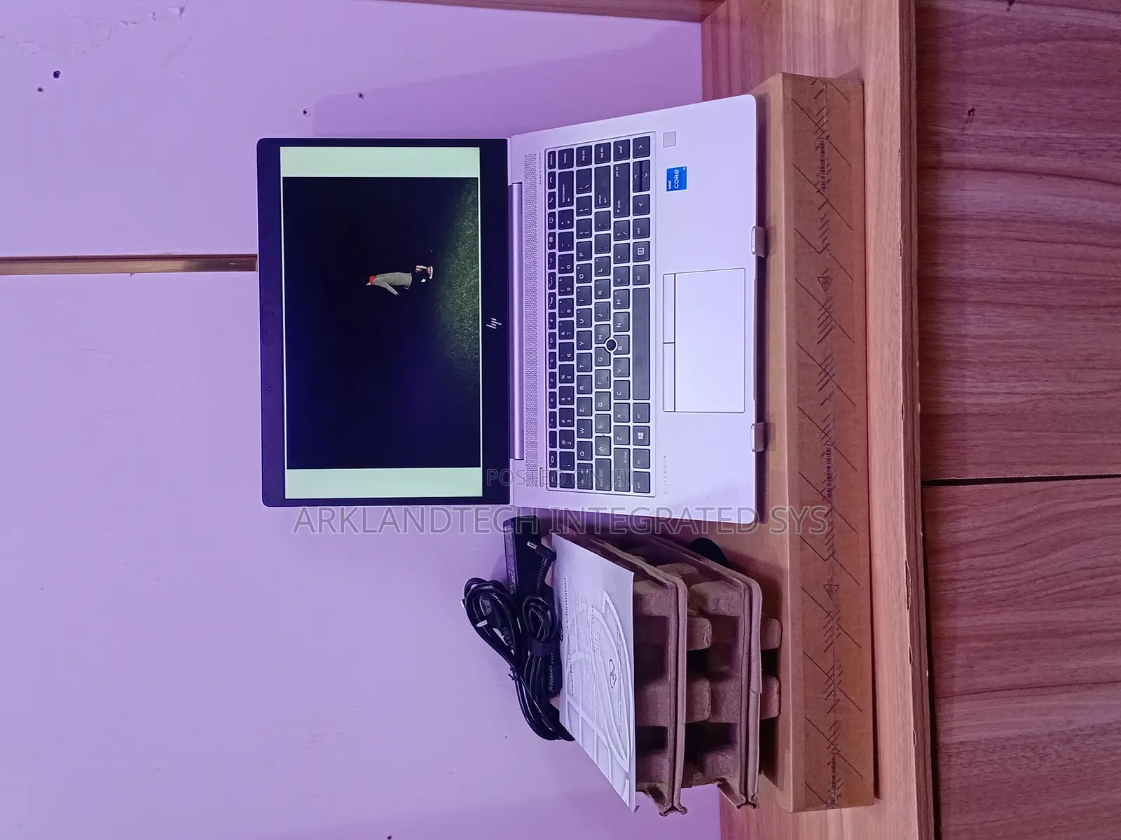 New Laptop HP EliteBook 8730W 8GB Intel Core I5 SSD 256GB