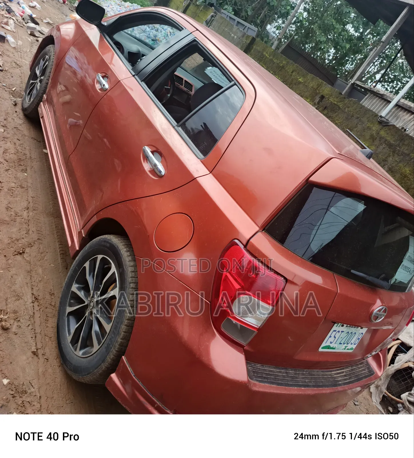 Scion xD Base 2008 Orange