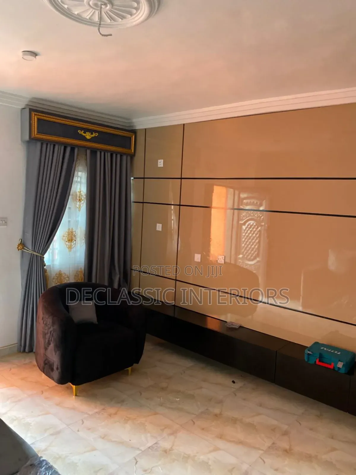 High Glossy Tv Console Unit (Neat Work Only)