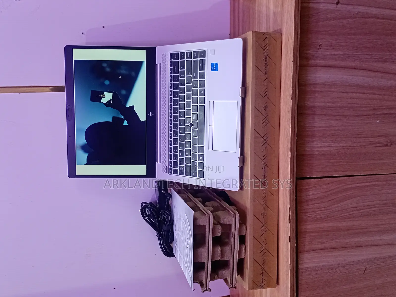 New Laptop HP EliteBook 8730W 12GB Intel Core i5 SSD 256GB