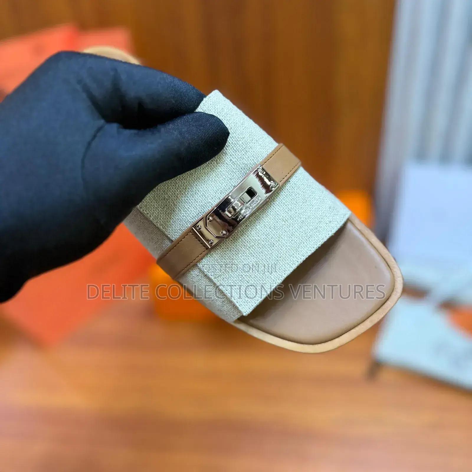Original Hermes Gabriel Sandal. 
Color: Beige / Naturel Clair