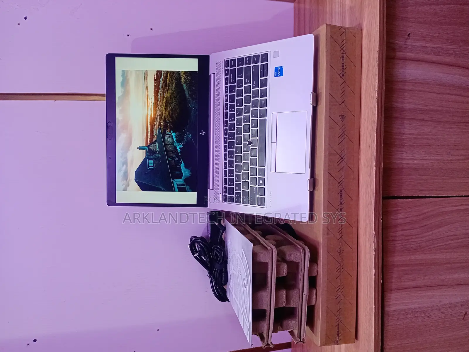New Laptop HP EliteBook 8740W 12GB Intel Core i5 SSD 1T