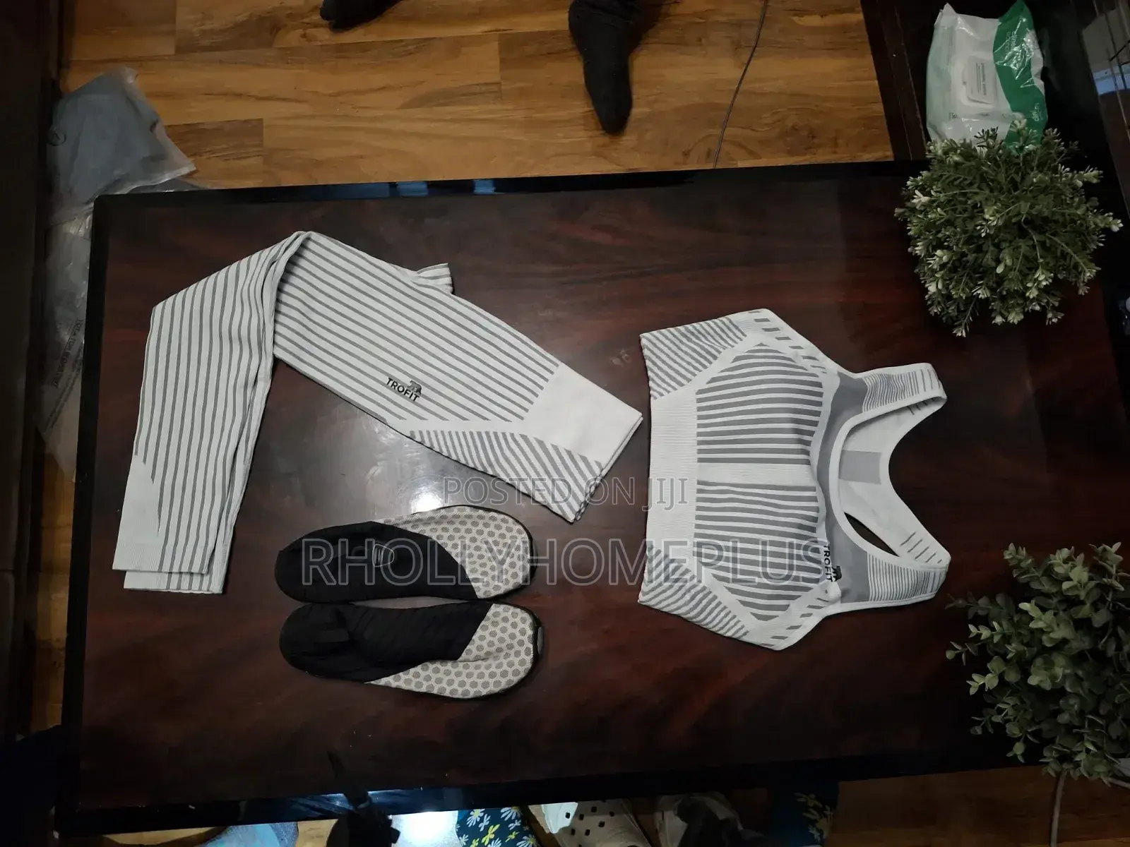 Sport/Fitness Wears0