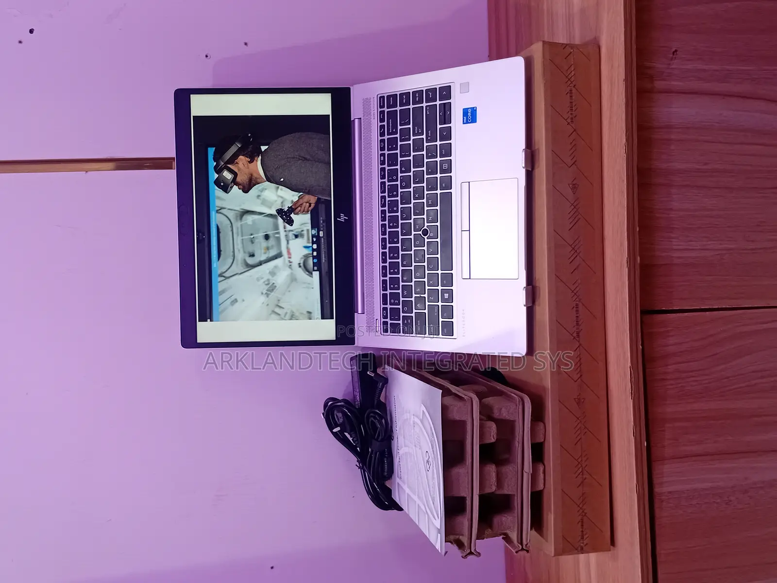 New Laptop HP EliteBook 8740W 32GB Intel Core i5 SSD 1T