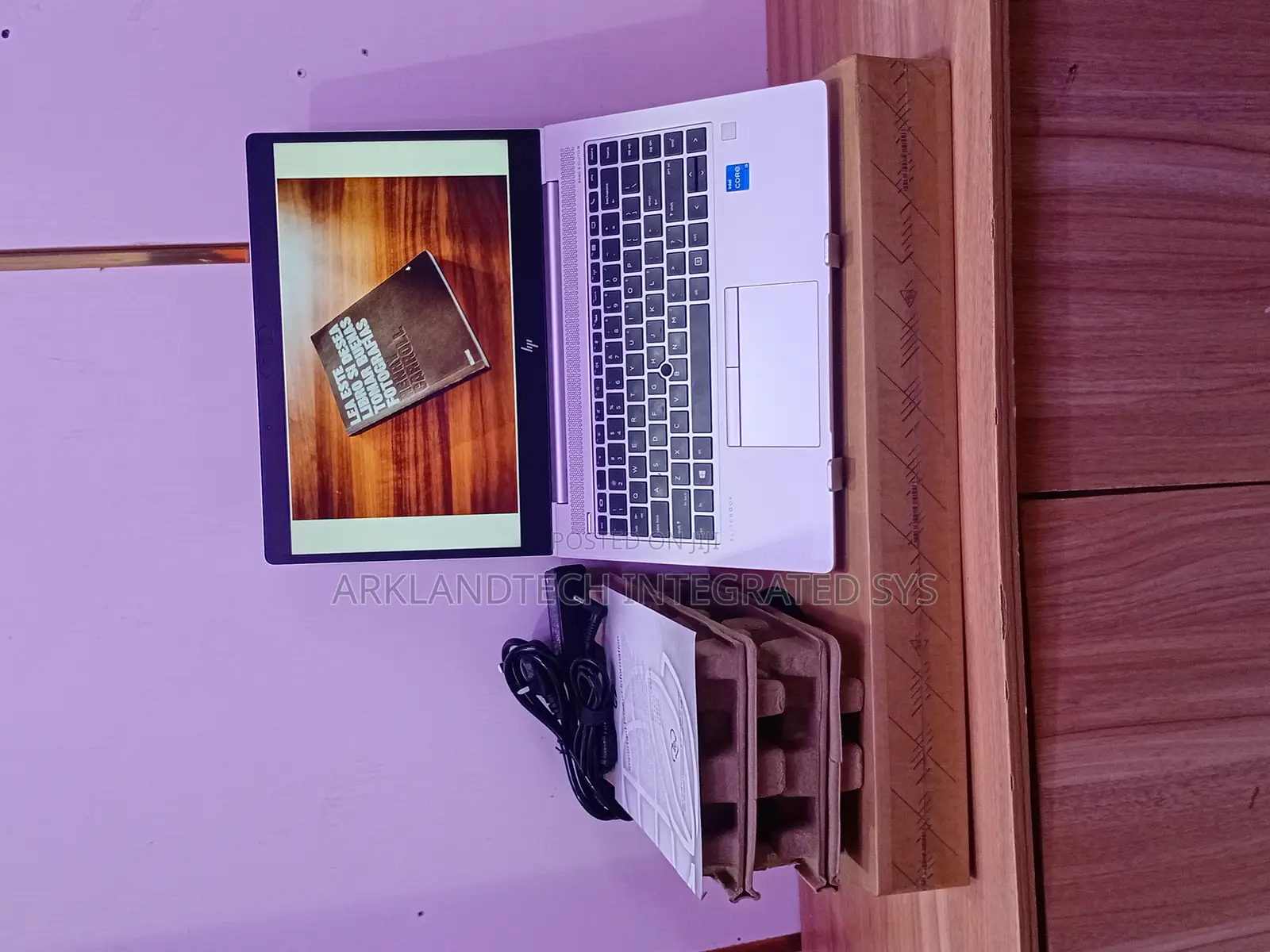 New Laptop HP EliteBook 8760W 32GB Intel Core i5 SSD 256GB
