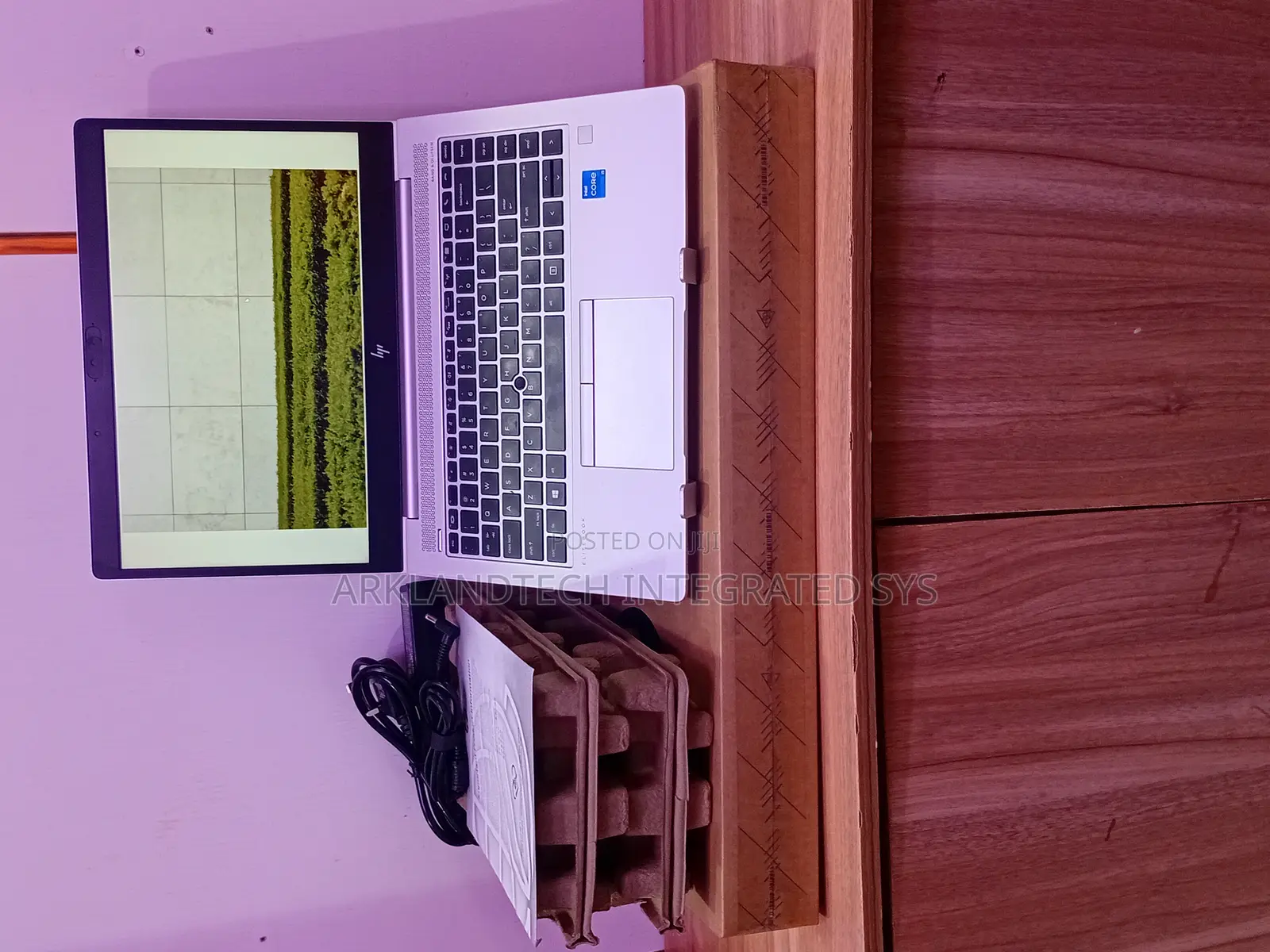 New Laptop HP EliteBook 8760W 32GB Intel Core i5 SSD 512GB