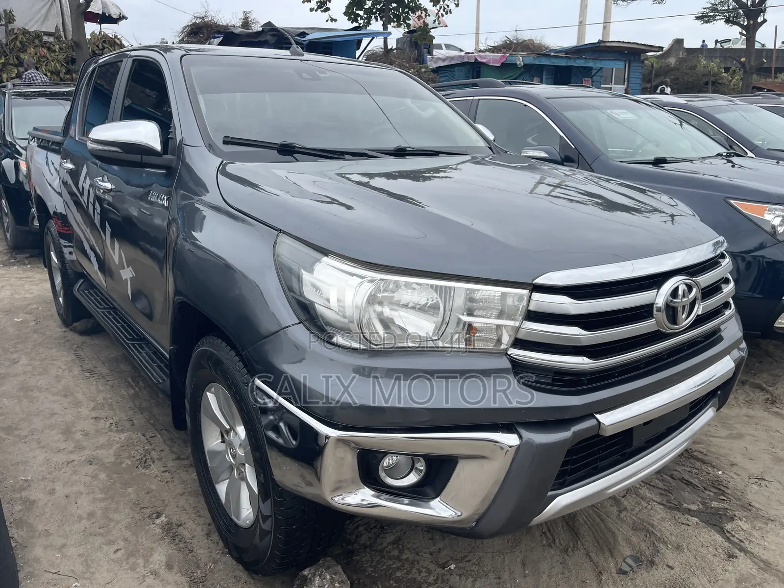 Toyota Hilux 2021 Gray