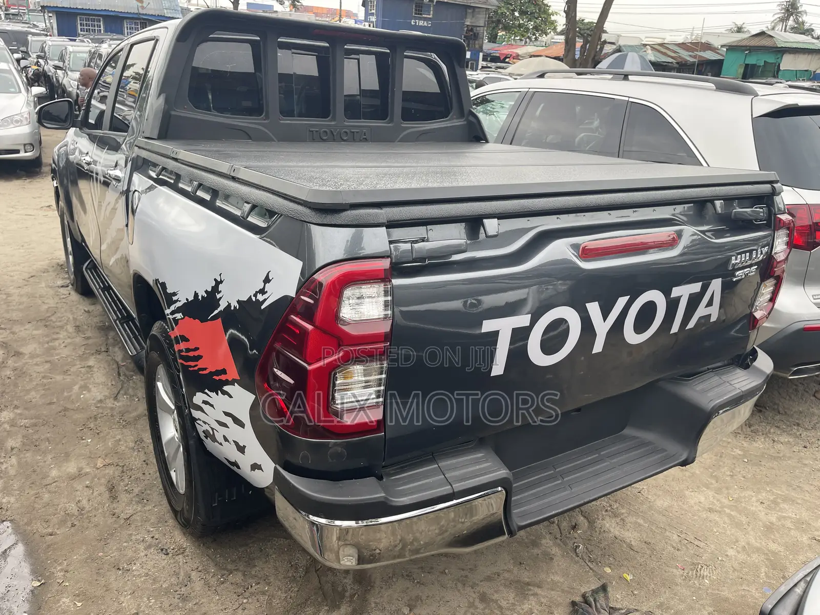 Toyota Hilux 2021 Gray
