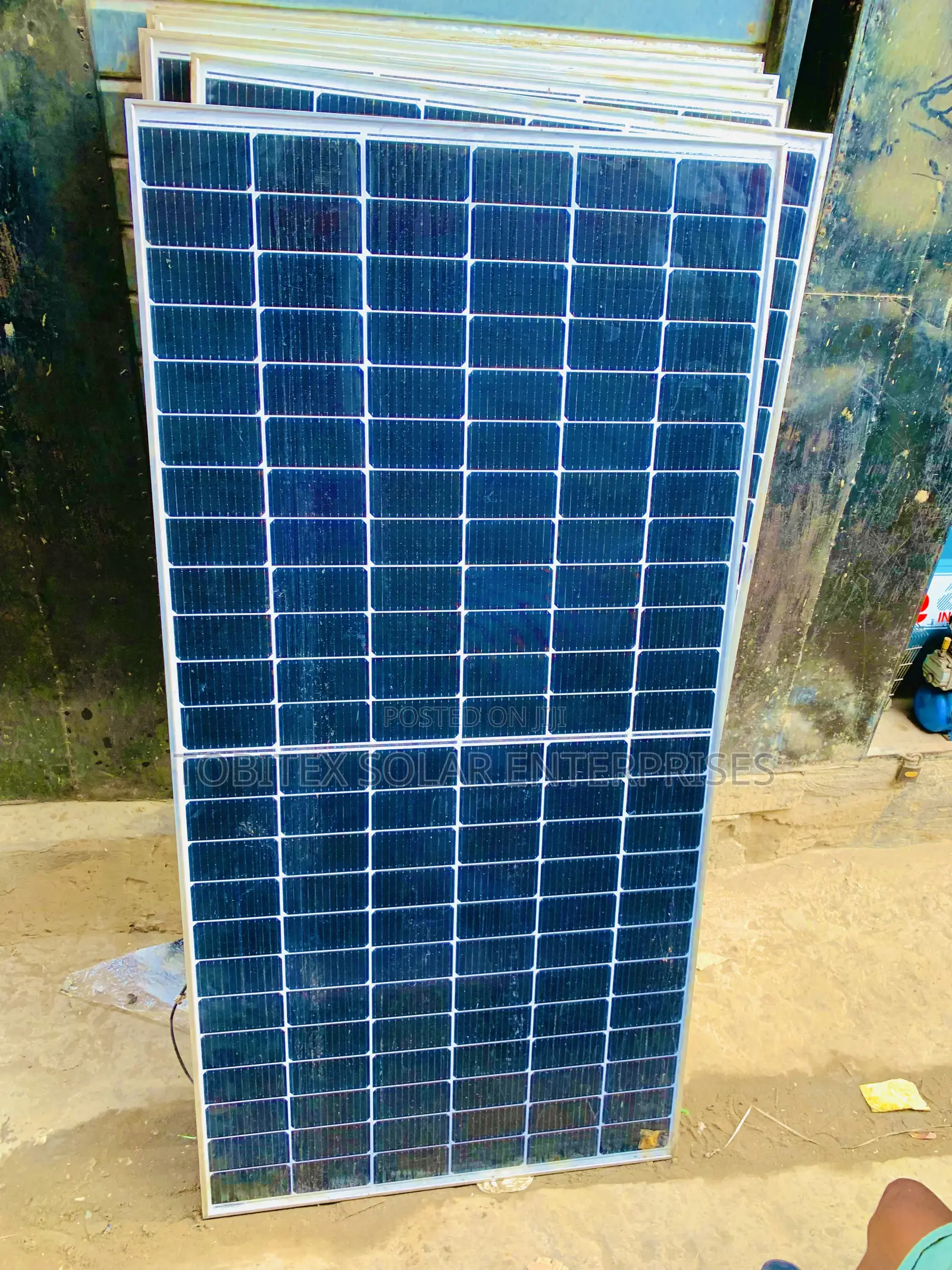 700watts Jinko Solar Panels