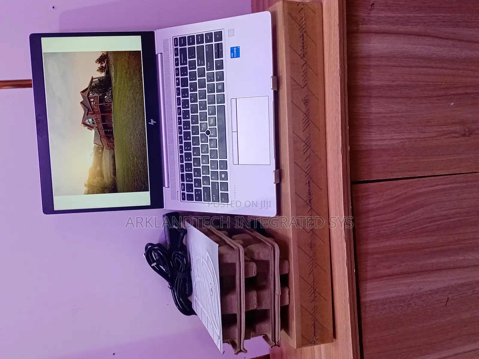 New Laptop HP EliteBook 8760W 16GB Intel Core i5 SSD 1T