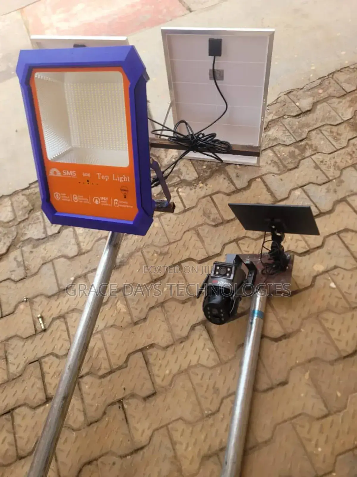 Dual Lens PTZ Solar Camera