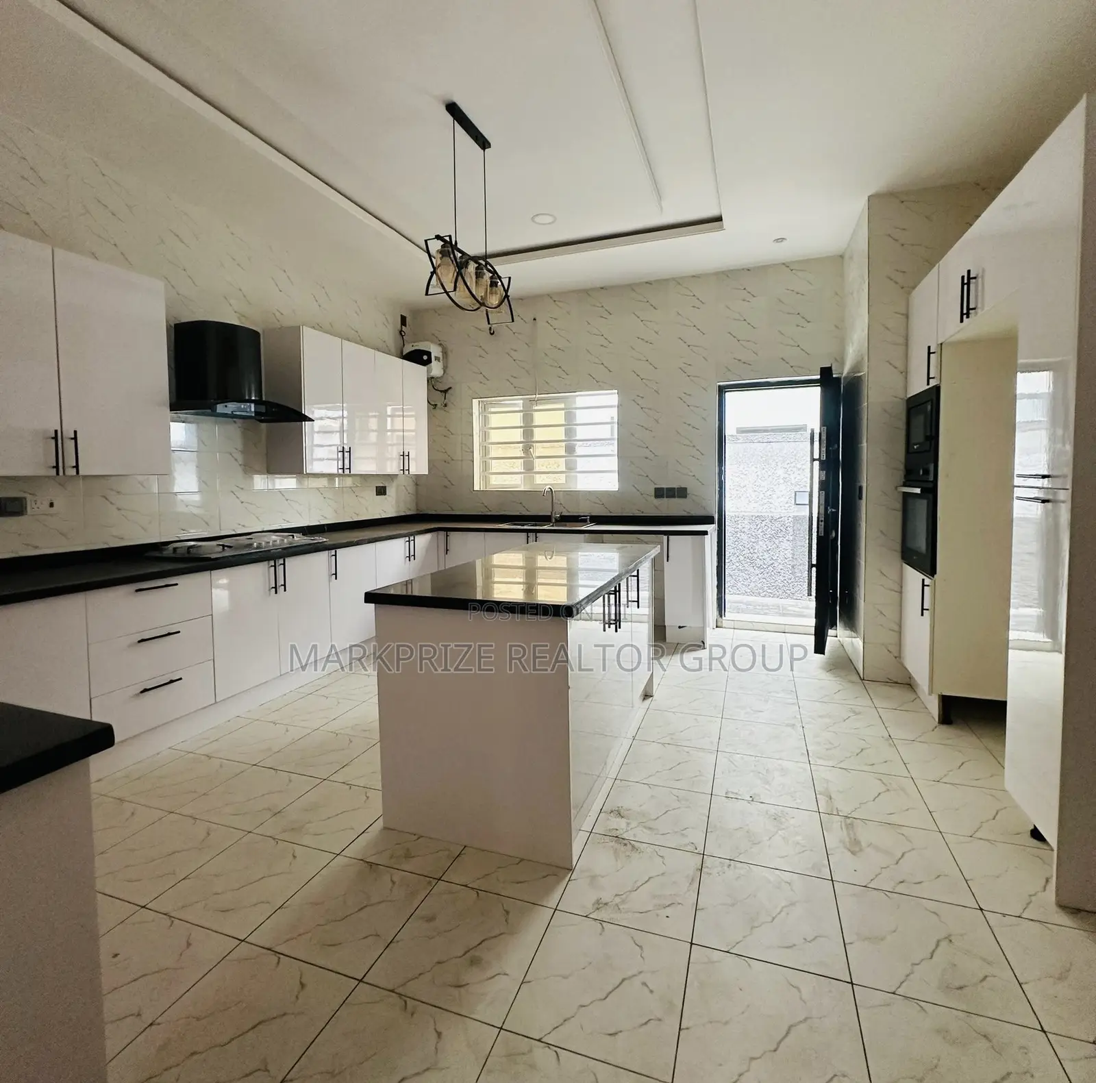 5bdrm Duplex in Magodo Phase 2 Lagos for sale