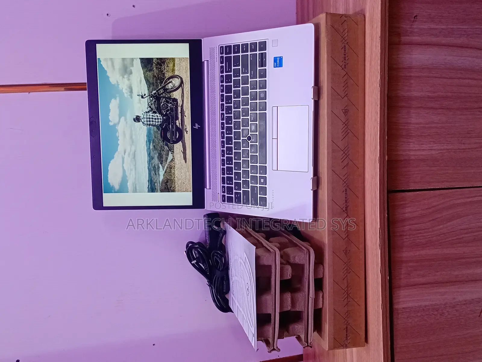 New Laptop HP EliteBook 8770W 16GB Intel Core i5 SSD 256GB