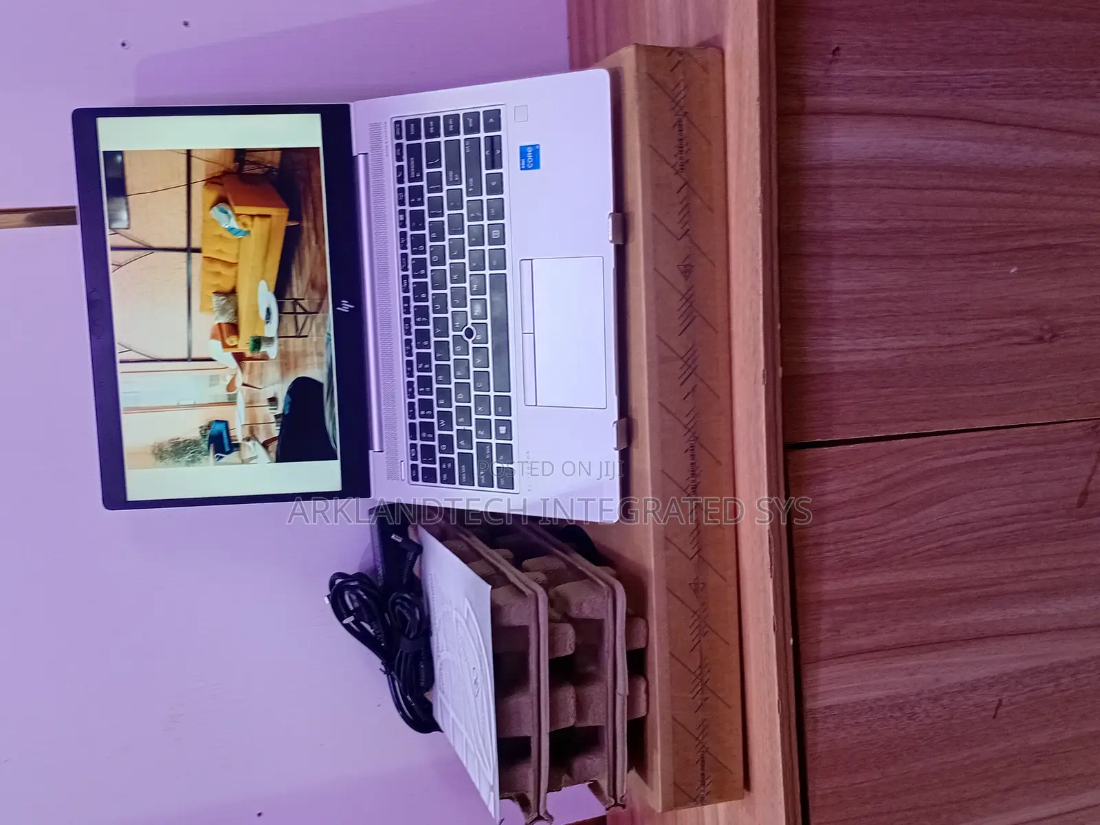 New Laptop HP EliteBook 8770W 12GB Intel Core i5 SSD 512GB