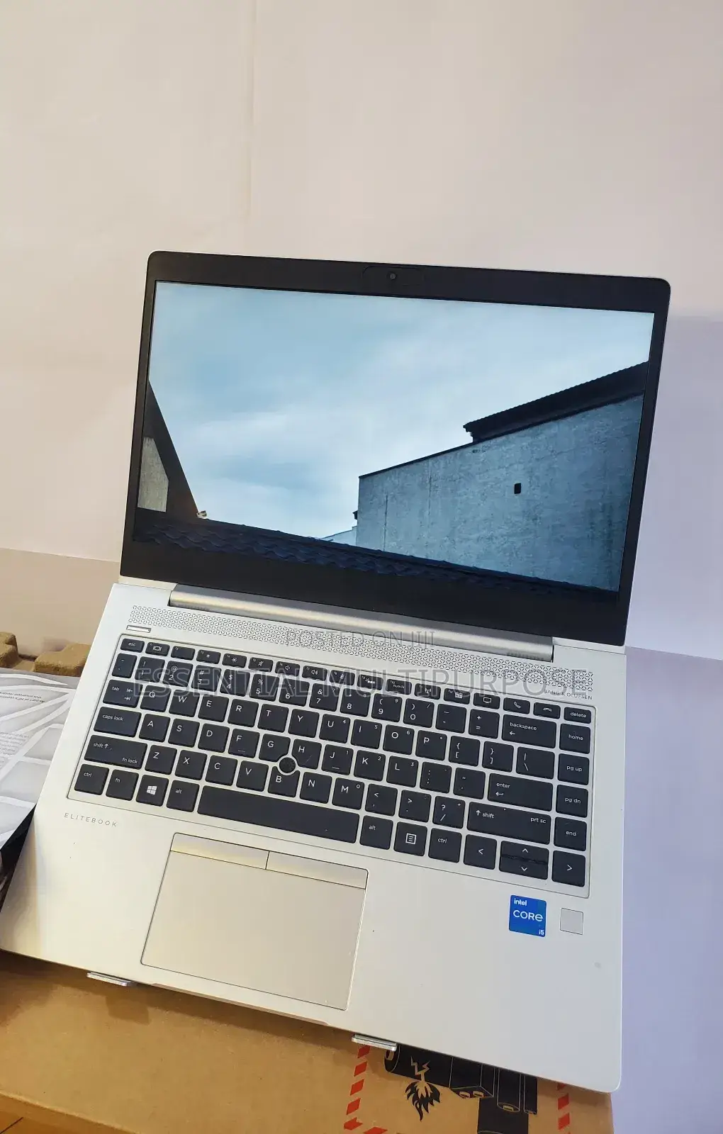 New Laptop HP EliteBook 8470W 8GB Intel Core I5 SSD 1T