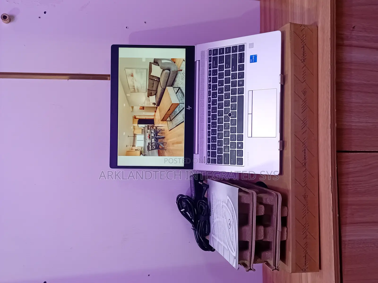 New Laptop HP EliteBook 8770W 12GB Intel Core i5 SSD 1T