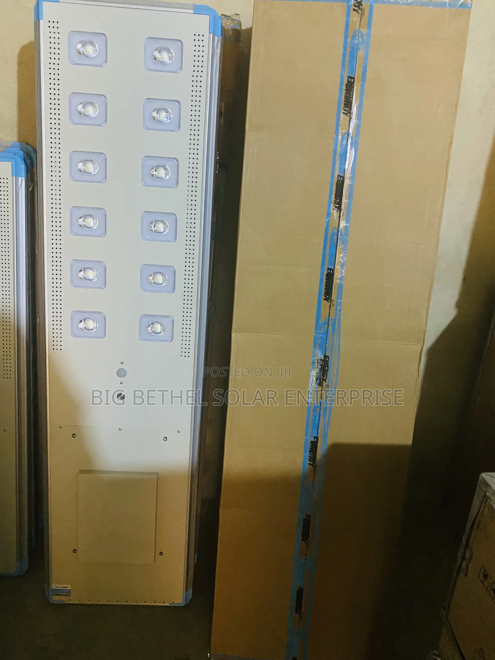 C2-C100w Cworth All in One Solar Street Light