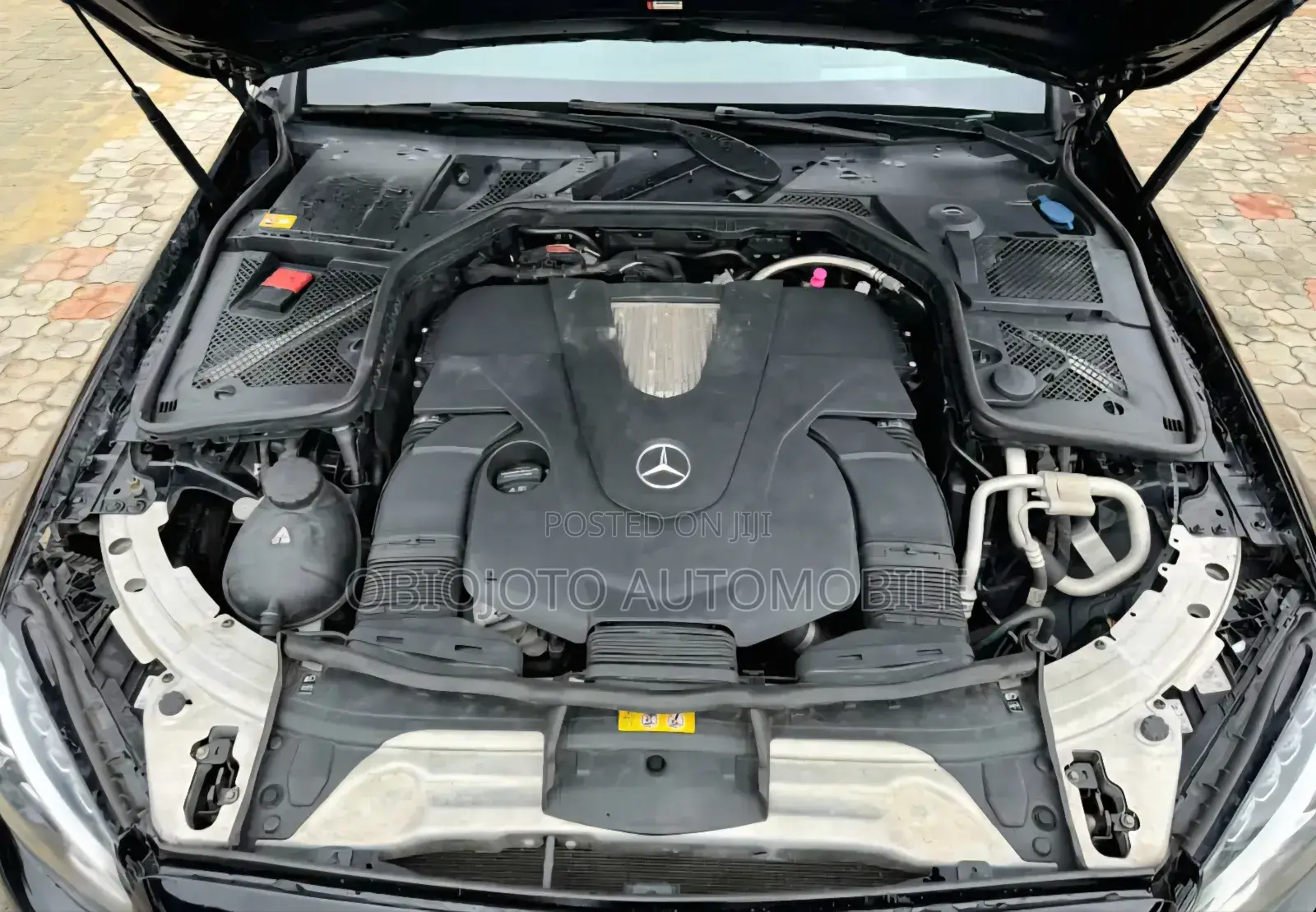 Mercedes-Benz C400 4Matic AWD Sedan (3.0L V6 7A) 2015 Black