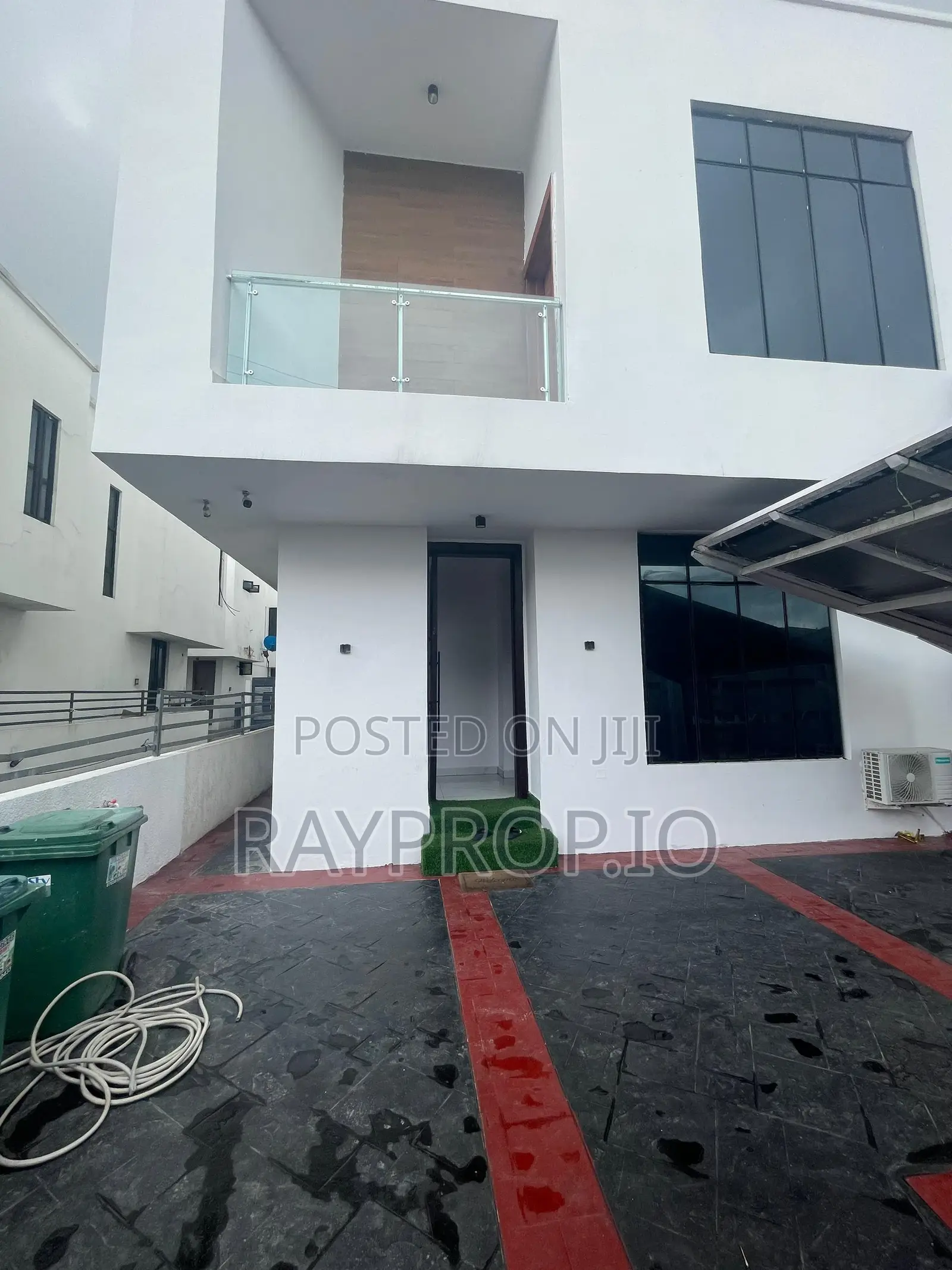 848928dy - 4 Bedroom Shortlet in Orchid Lekki