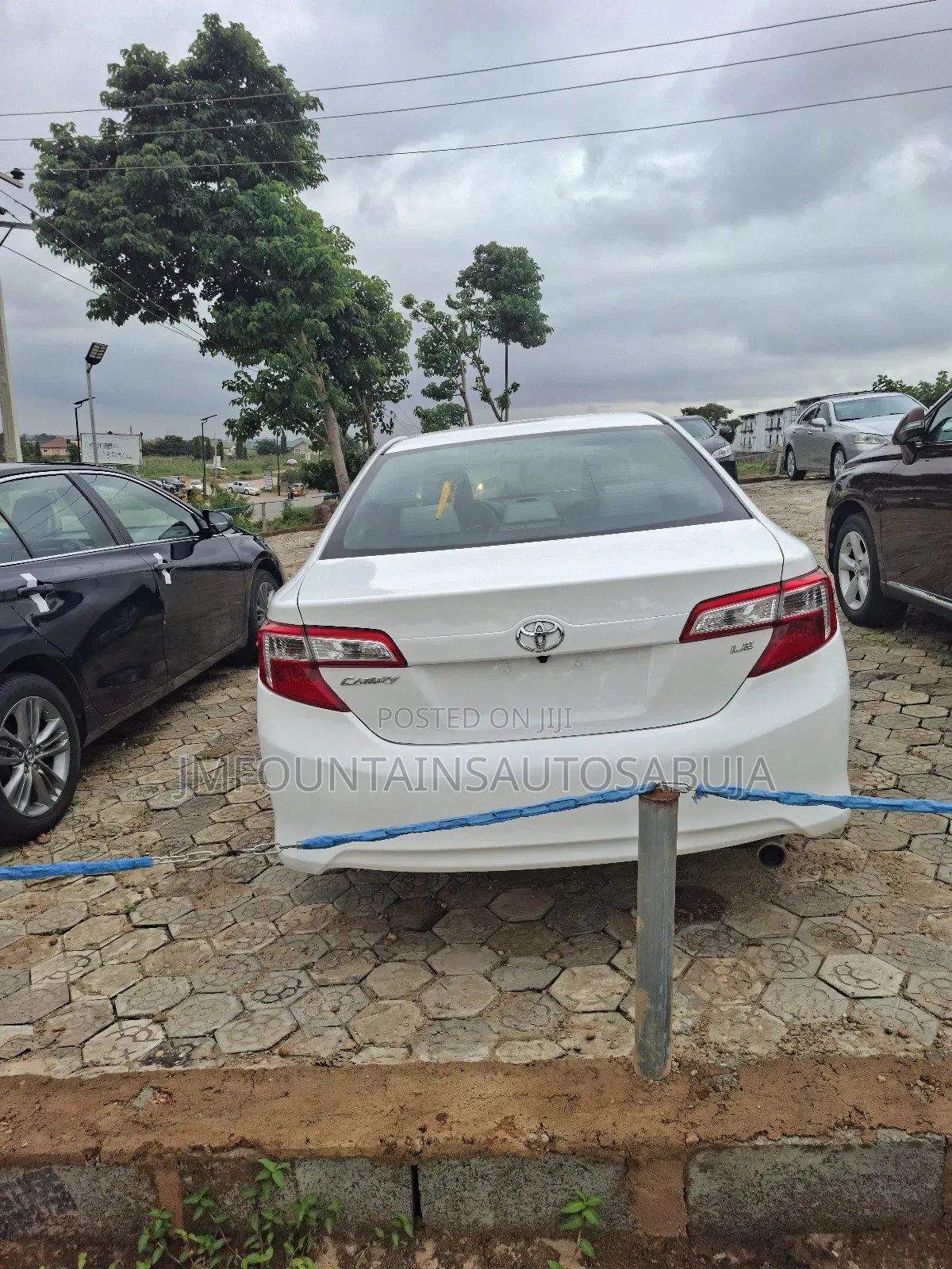 Toyota Camry LE 4dr Sedan (2.5L 4cyl 6A) 2012 White