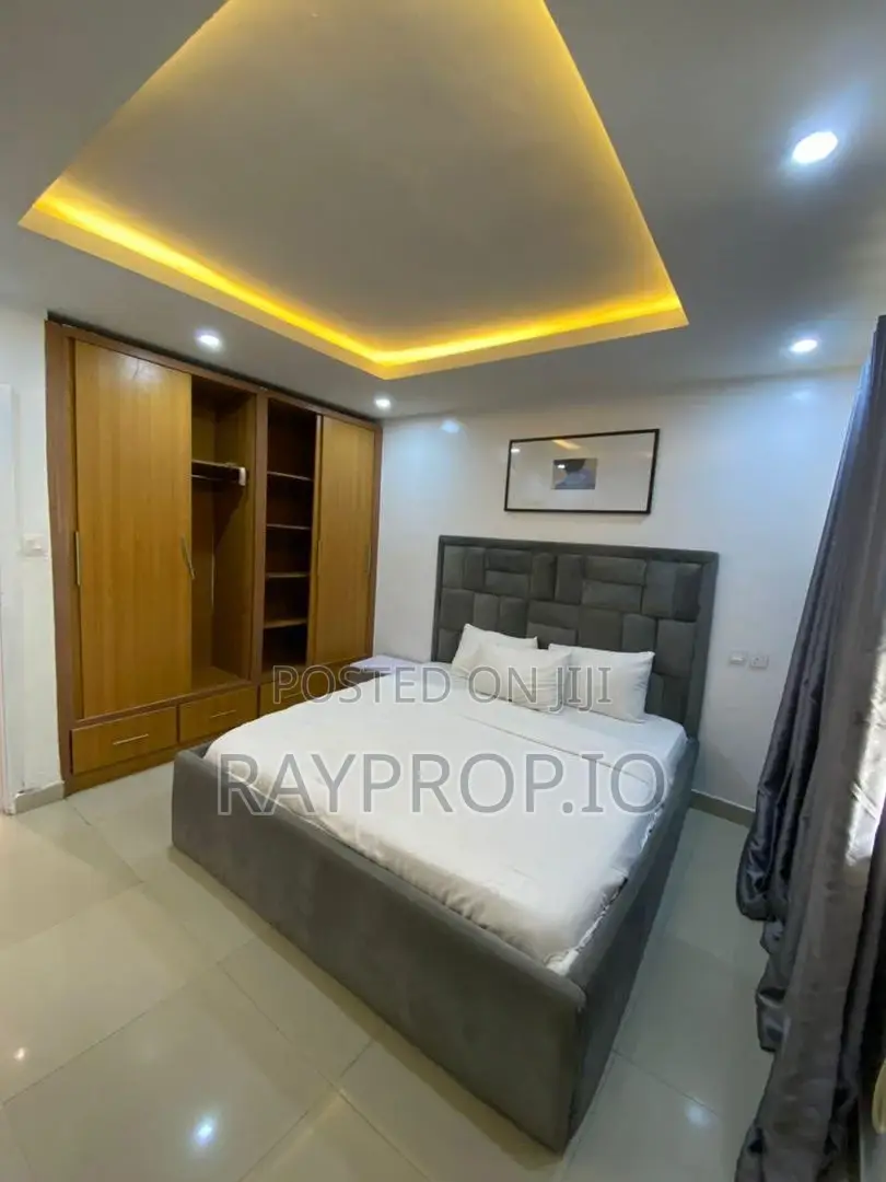 551680rr - 3 Bedroom Shortlet Lekki Phase 1