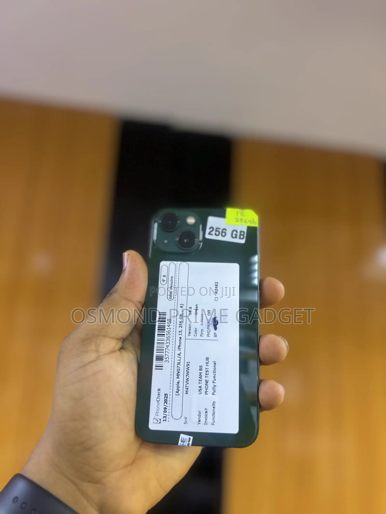 Apple iPhone 13 256 GB Green