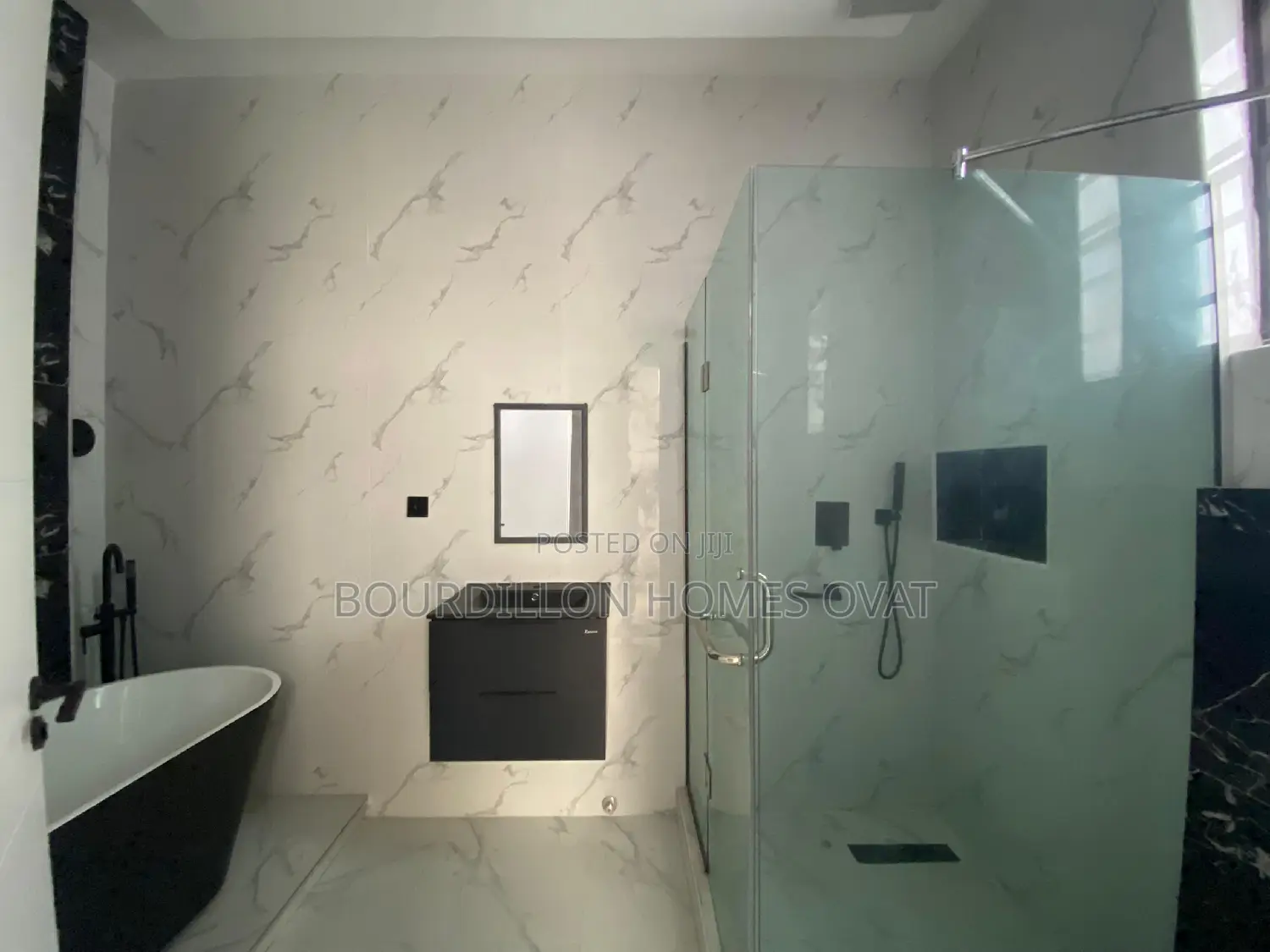 4bdrm Duplex in Ikota for sale