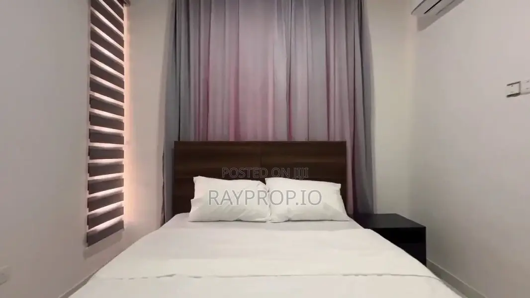 077897tr - 2 Bedroom Shortlet in Ikoyi