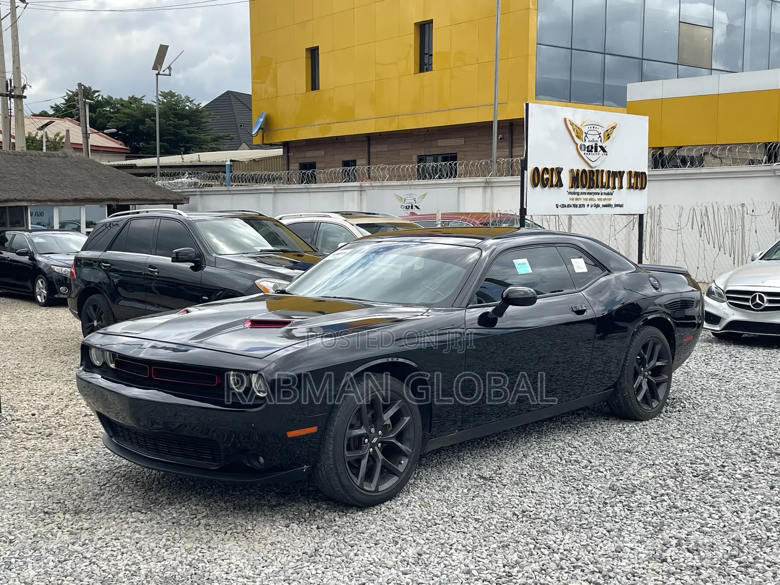 Dodge Challenger SXT 2022 Black
