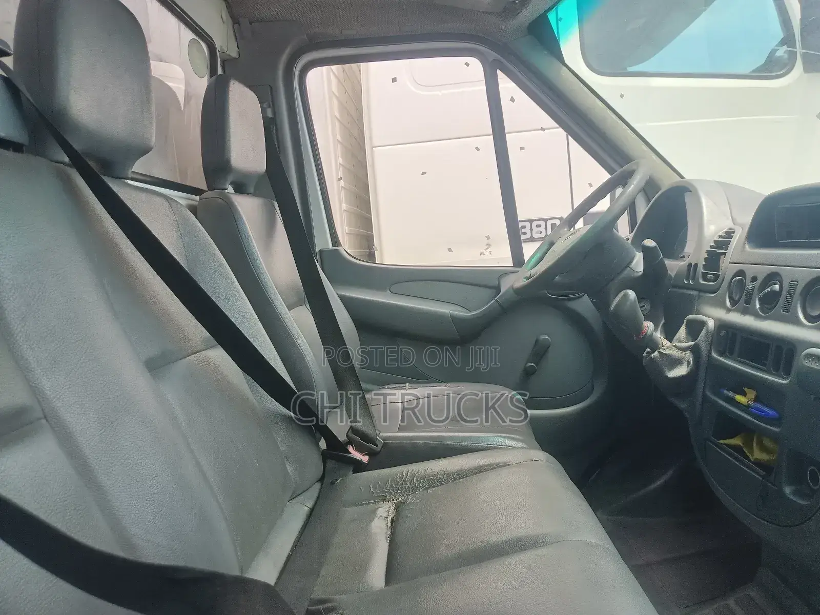 Mercedes Benz Sprinter Container Truck