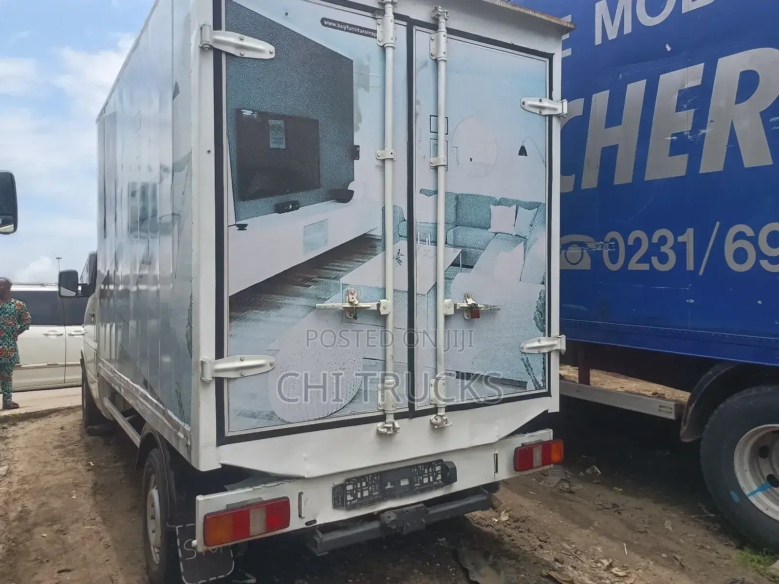 Mercedes Benz Sprinter Container Truck