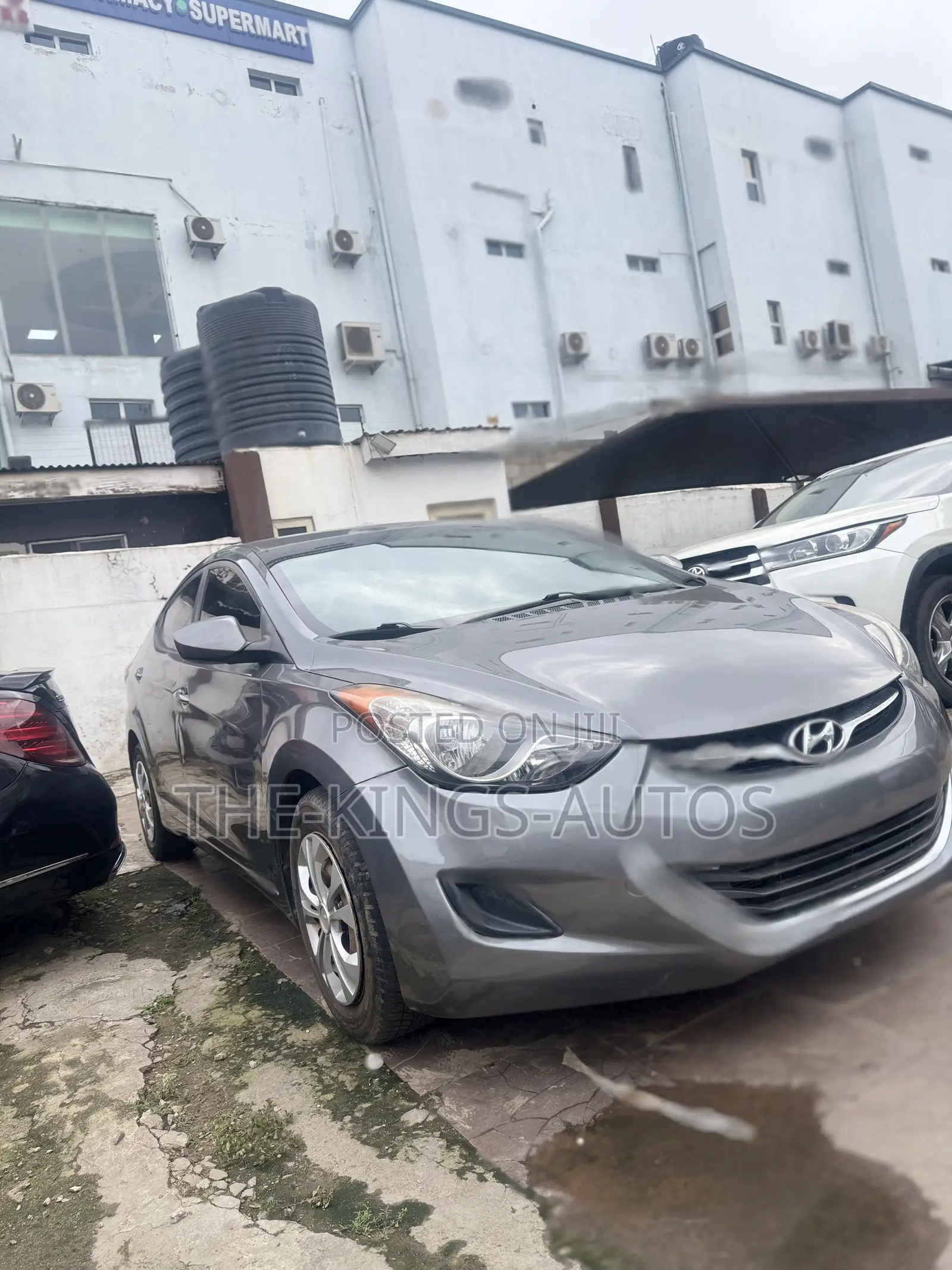Hyundai Elantra GLS Sedan FWD (1.8L 4cyl 6A) 2013 Gray
