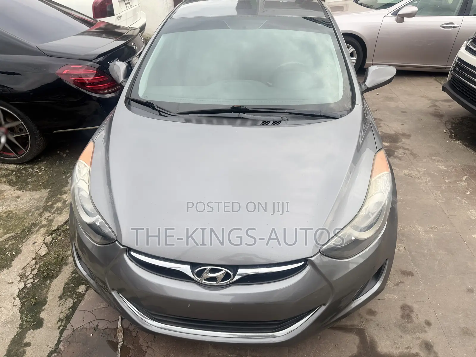 Hyundai Elantra GLS Sedan FWD (1.8L 4cyl 6A) 2013 Gray