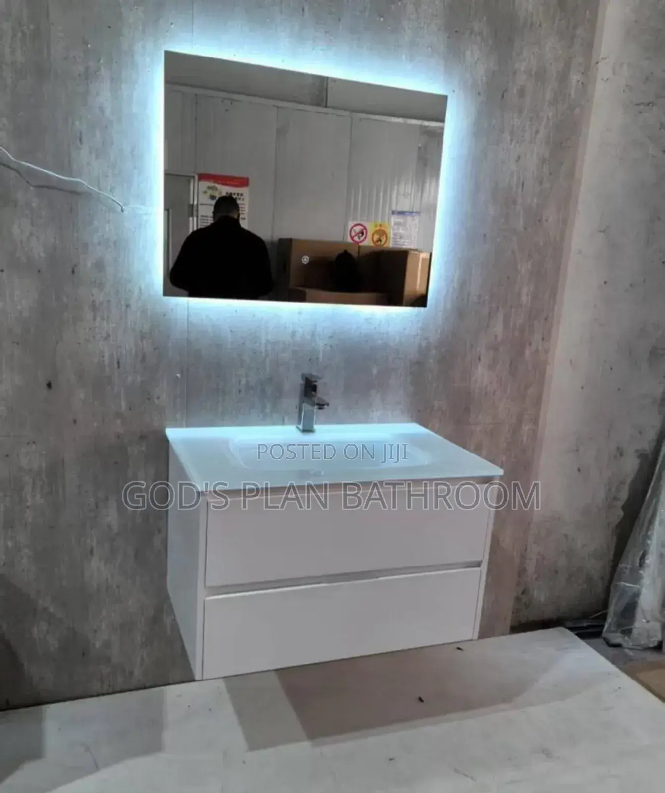 Hanging White Cabinet Basin
