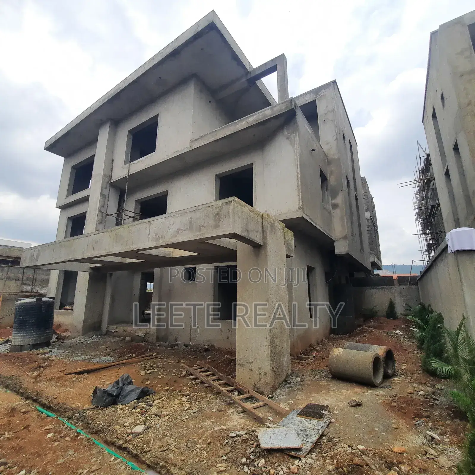 7bdrm Duplex in Katampe Extension for sale