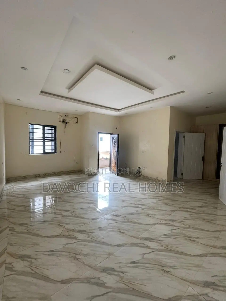 4bdrm Duplex in Idado, Agungi for rent