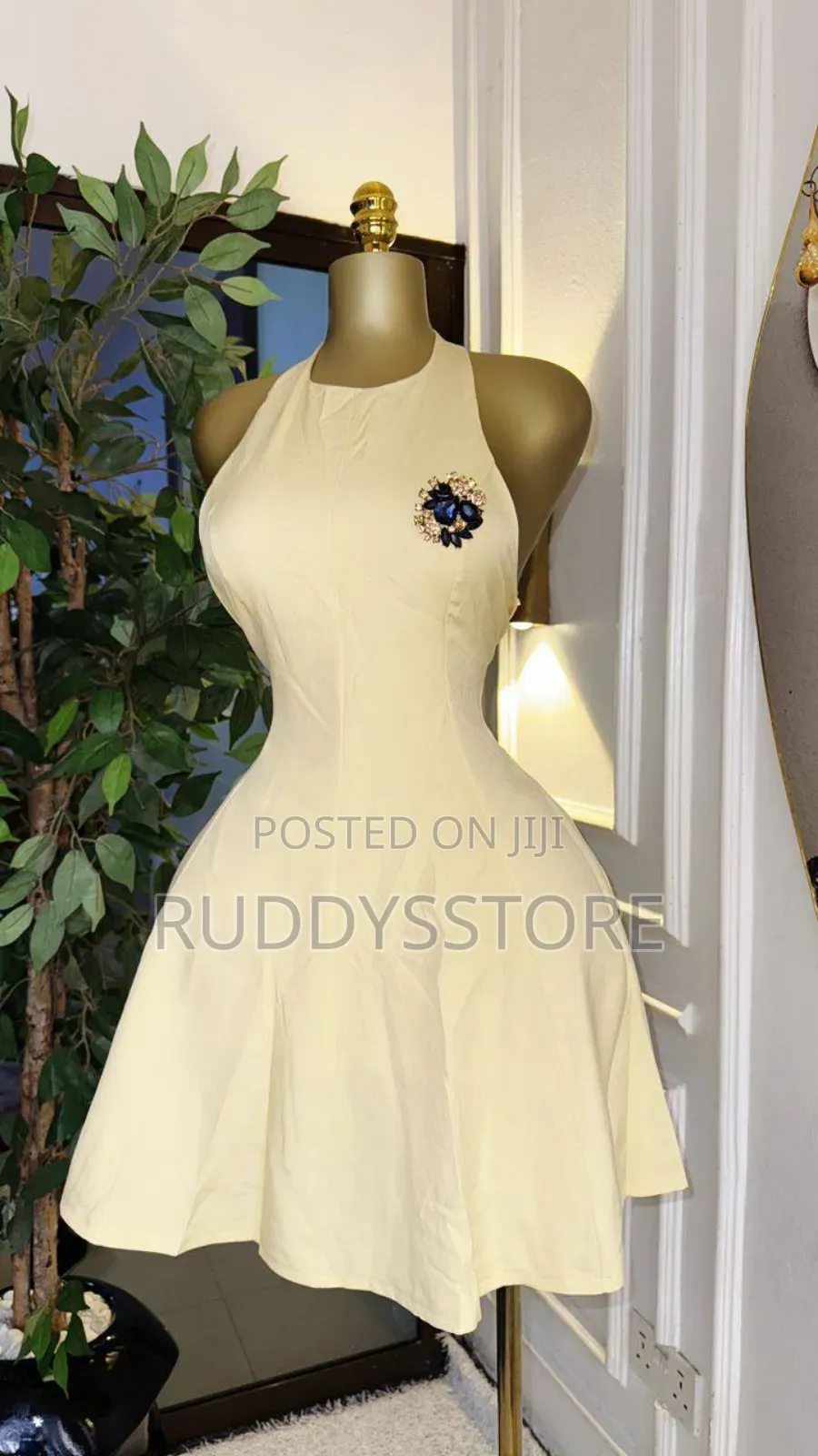 Puffy Halterneck Short Dress | Elegant Party Cocktail Outfit