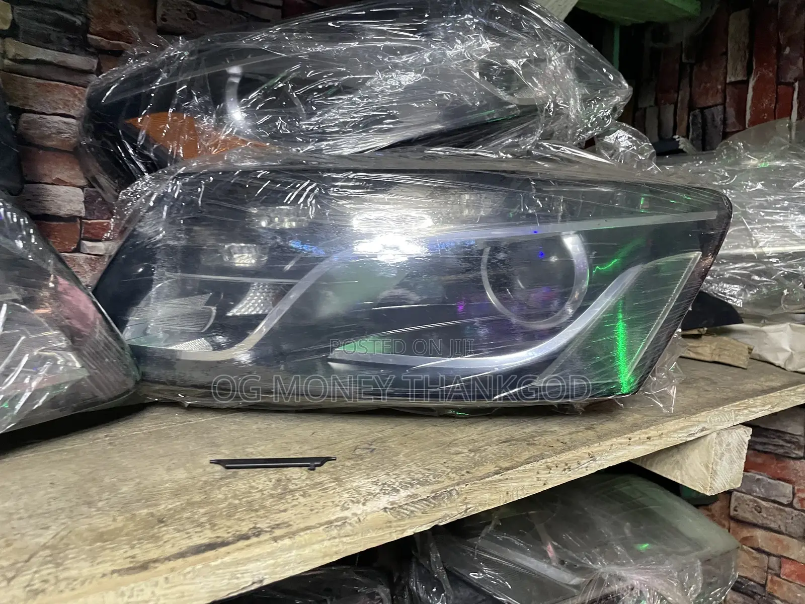 Headlamp Audi Q5 2010