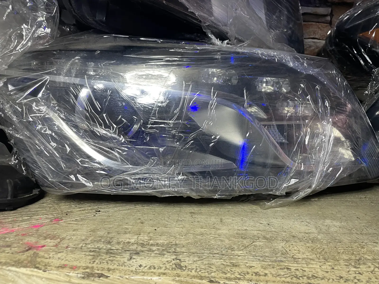 Headlamp Audi Q5 2010