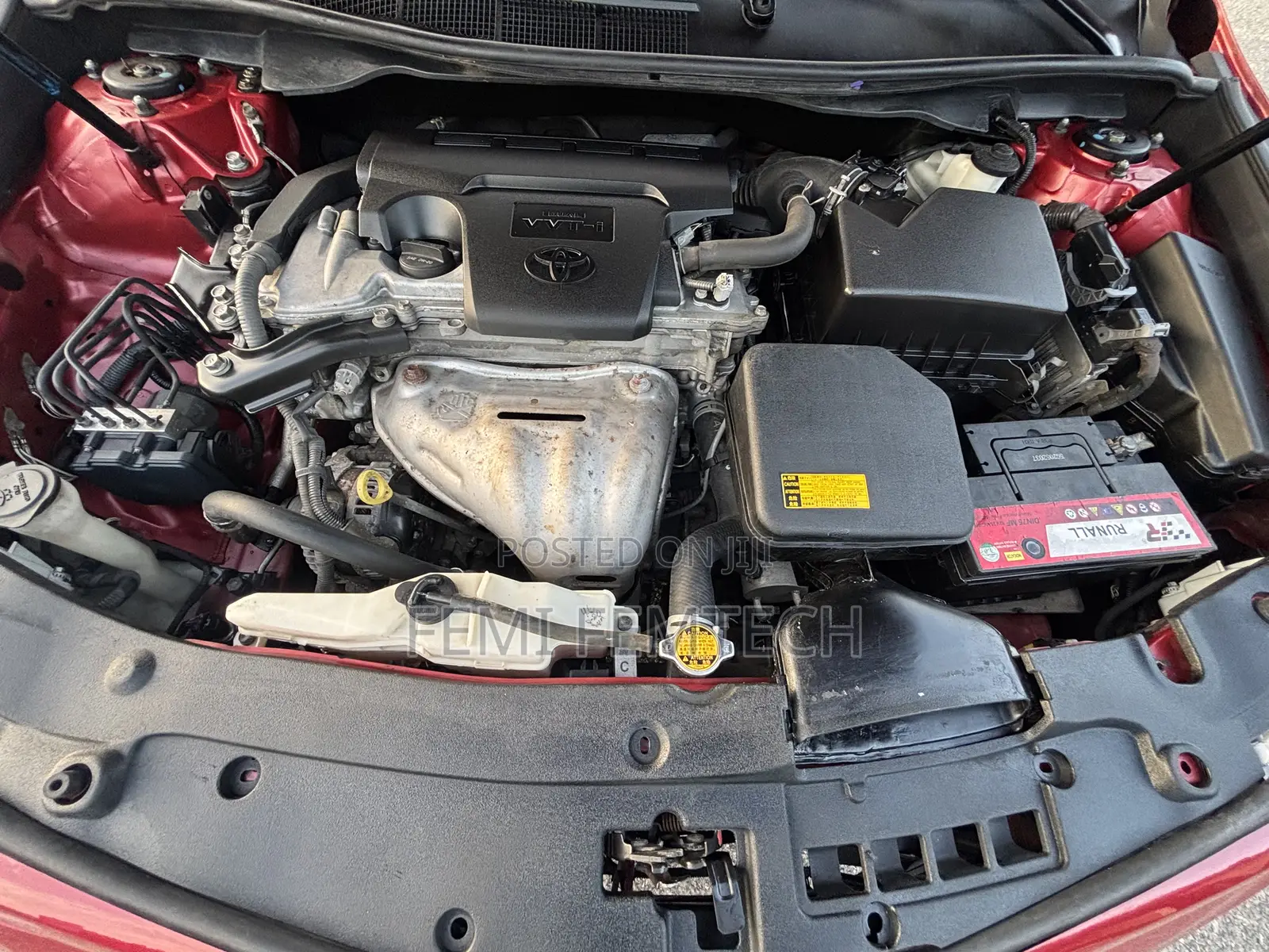Toyota Camry SE 4dr Sedan (2.5L 4cyl 6A) 2012 Red
