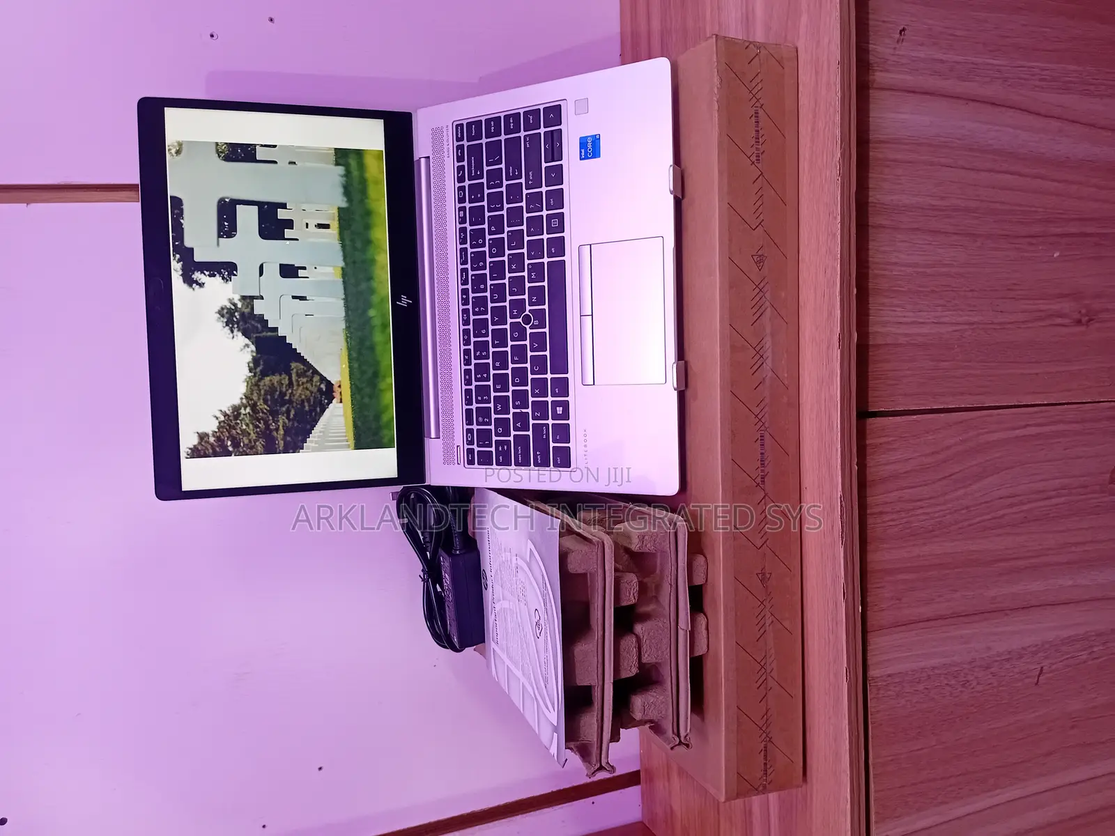 New Laptop HP EliteBook 8530P 12GB Intel Core i5 SSD 256GB