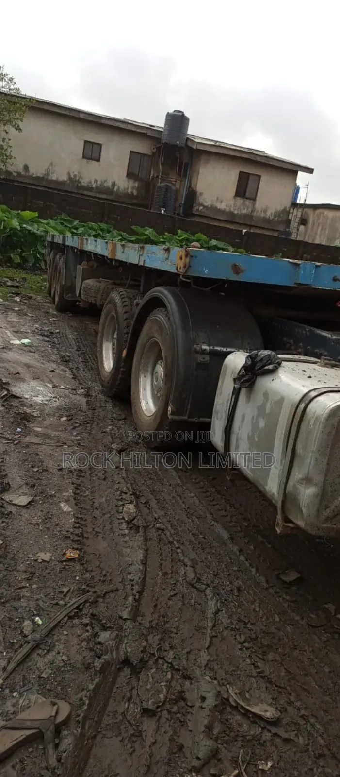 Affordable Lowbed and Flat Body Trucks Nationwide