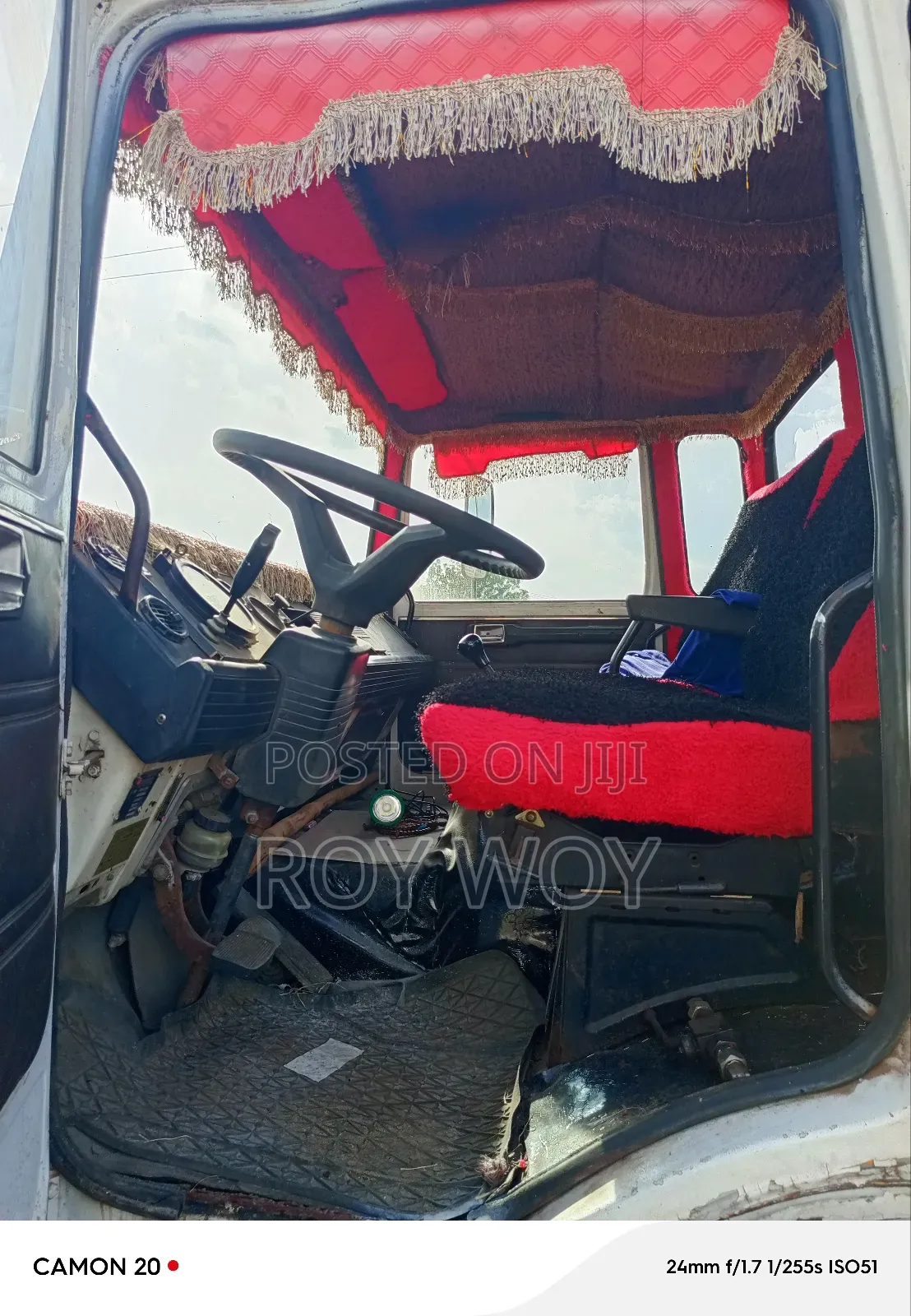 Grade Renault Tipper Truck